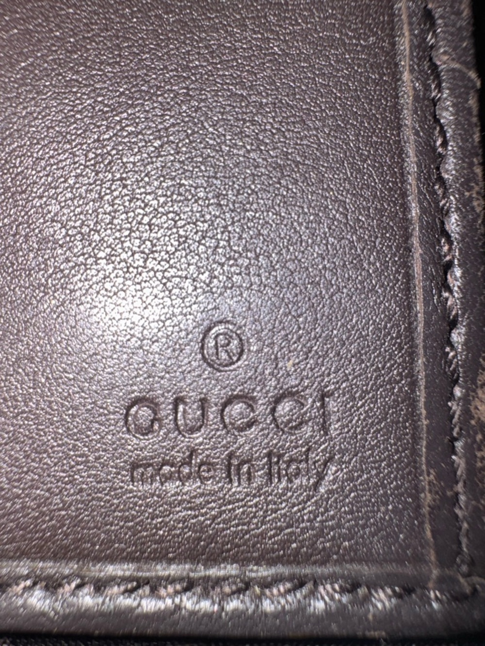 Authenticated GUCCI Brown and Beige Monogram Canvas Card Holder Hardware - Picture 12 of 16